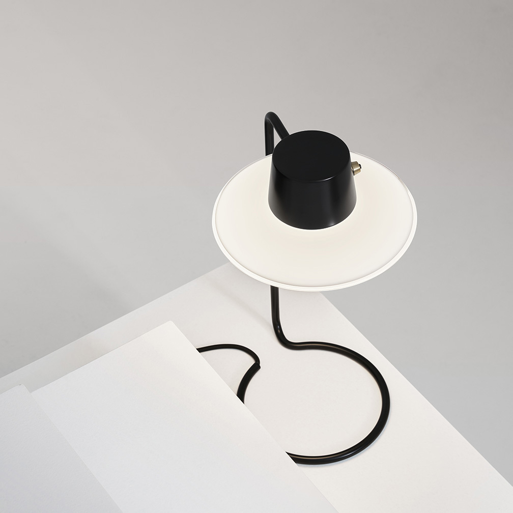 AJ Oxford Table Lamp