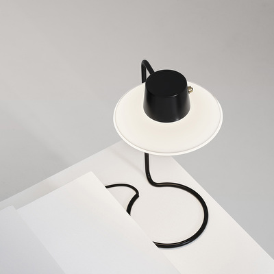 AJ Oxford Table Lamp