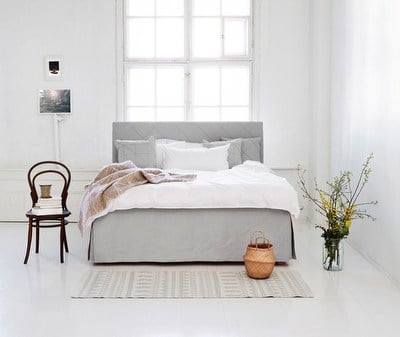 Kaino Divan Bed