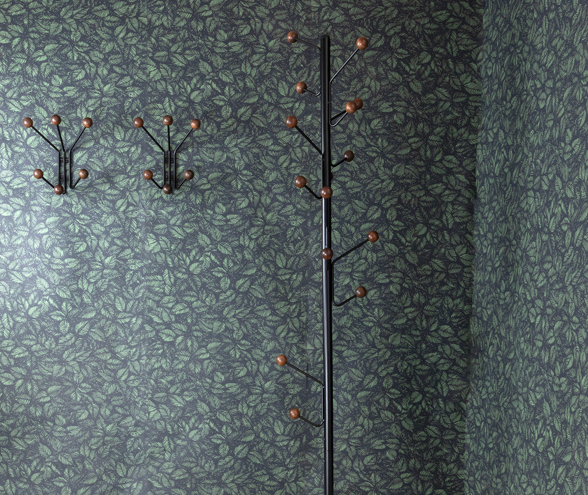 Bill Coat Stand
