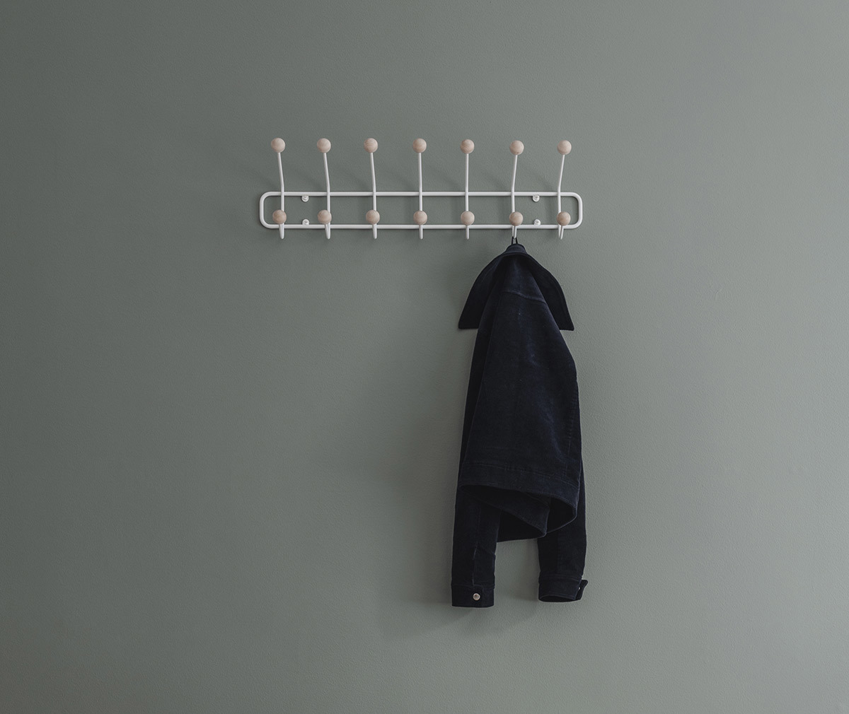 Bill Horizontal -seinänaulakko