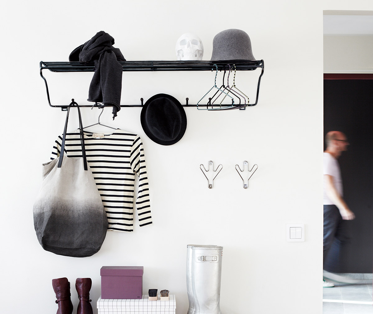 Maze sales hat rack
