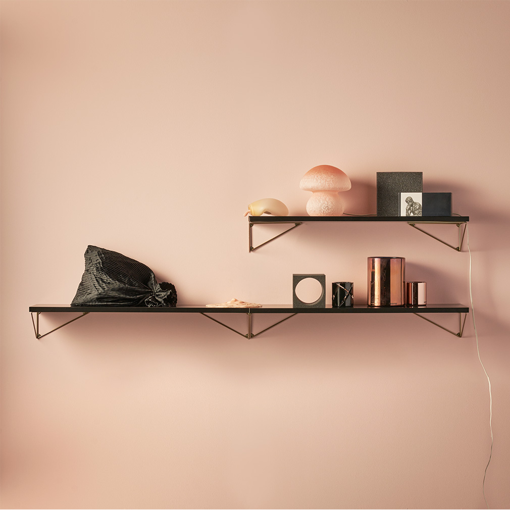 PYTHAGORAS SHELF ピタゴラスシェルフ➕ ブラックブラケット Maze | メイズ からのPythagoras シェルフ - NordicNest.jp