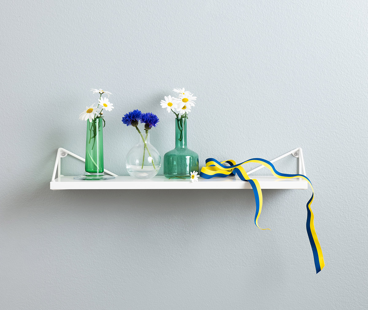 Maze Pythagoras Wall Shelf, White | Vepsäläinen