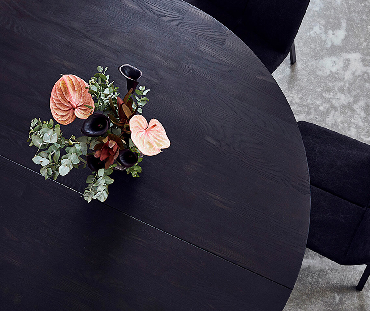 Space Dining Table