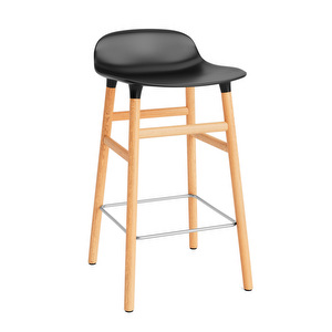 Form-baarijakkara, musta/tammi, K 65 cm Form-baarijakkara, musta/tammi, K 65 cm