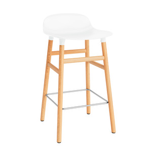 Form-baarijakkara, valkoinen/tammi, K 65 cm Form-baarijakkara, valkoinen/tammi, K 65 cm