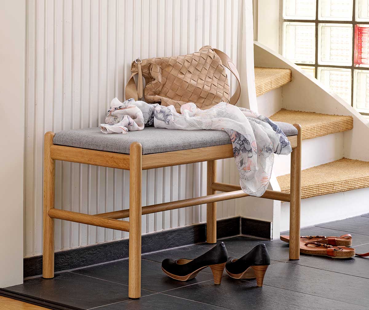 Black hotsell hallway bench