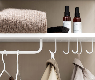 String System Shelf Unit