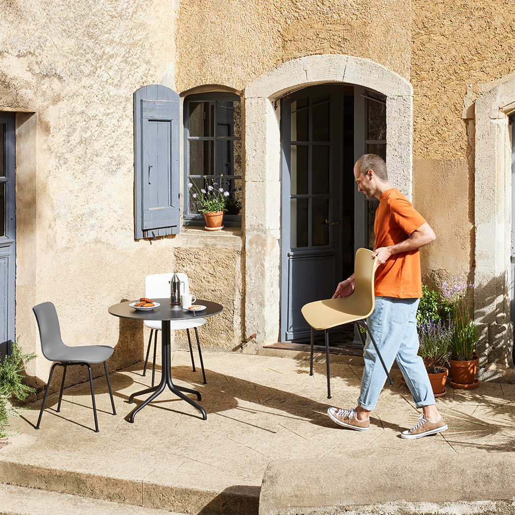 Vitra Belleville Outdoor Table Black Veps l inen