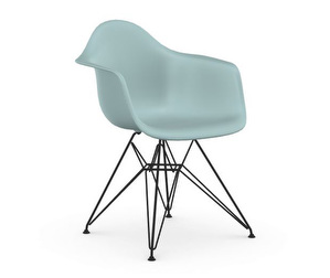 Eames DAR RE -tuoli käsinojilla, ice grey/musta