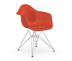 Eames DAR RE -tuoli käsinojilla, poppy red/kromi