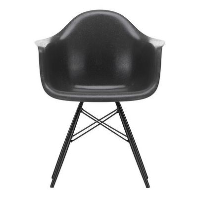 Eames DAW Fiberglass -tuoli