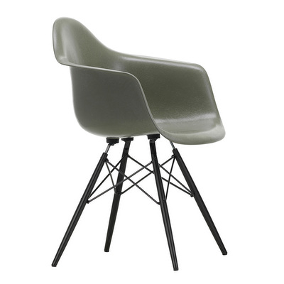 Eames DAW Fiberglass -tuoli