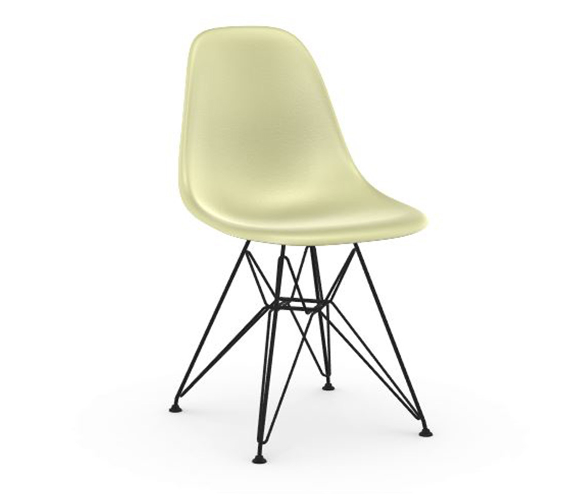 Eames DSR Fiberglass Chair