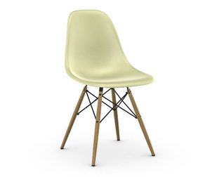 Eames DSW Fiberglass Chair, Parchment/Golden Maple