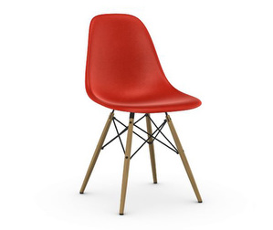 Eames DSW Fiberglass Chair, Red/Golden Maple