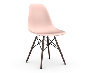Eames DSW RE -tuoli, pale rose/ruskea vaahtera