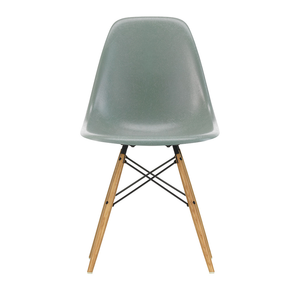 Eames DSW Fiberglass -tuoli