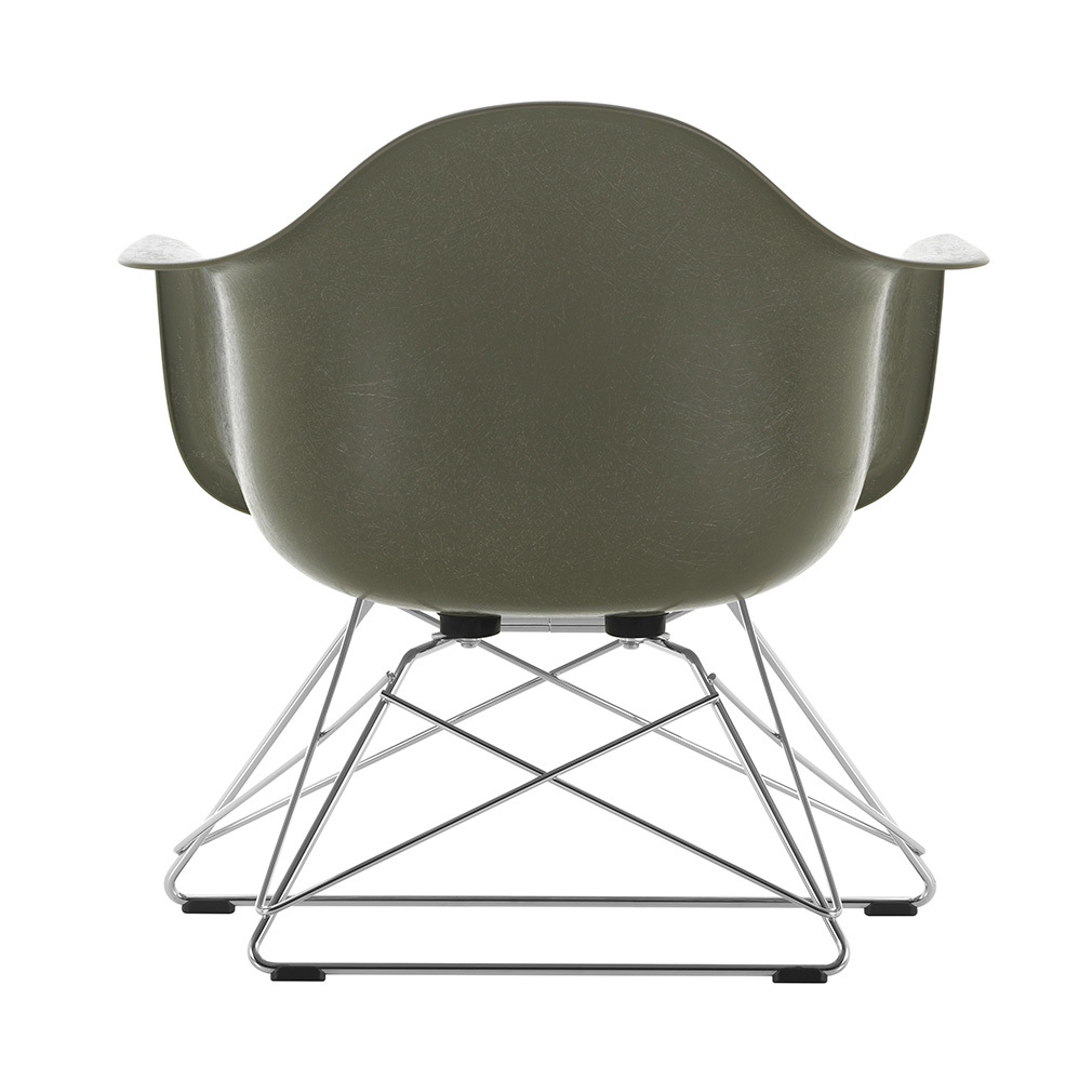 Eames LAR Fiberglass -tuoli