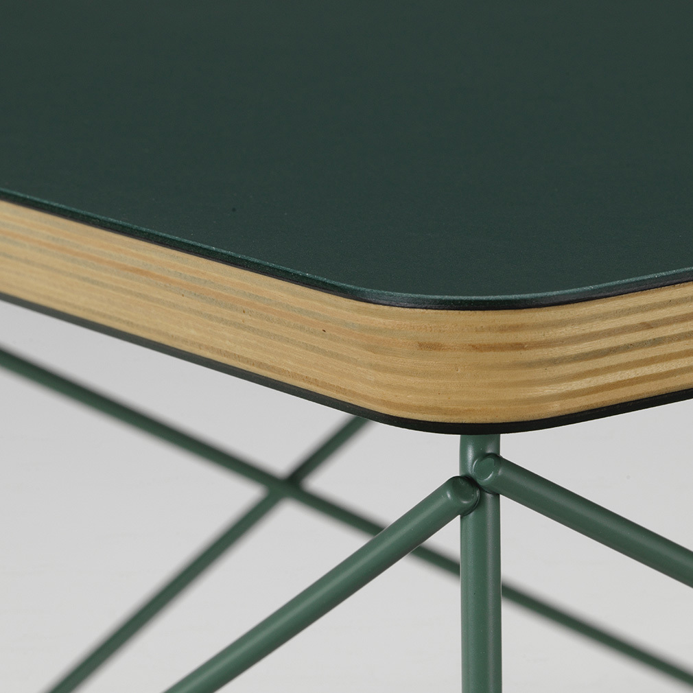Eames Occasional Table LTR -sivupöytä