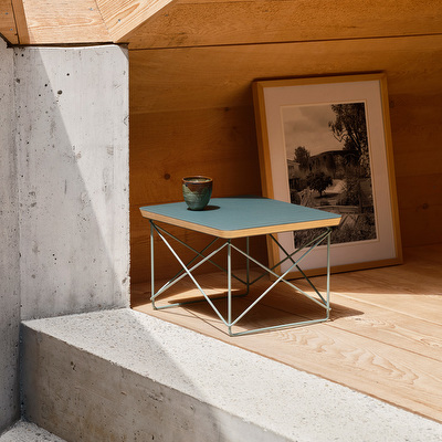 Eames Occasional Table LTR -sivupöytä