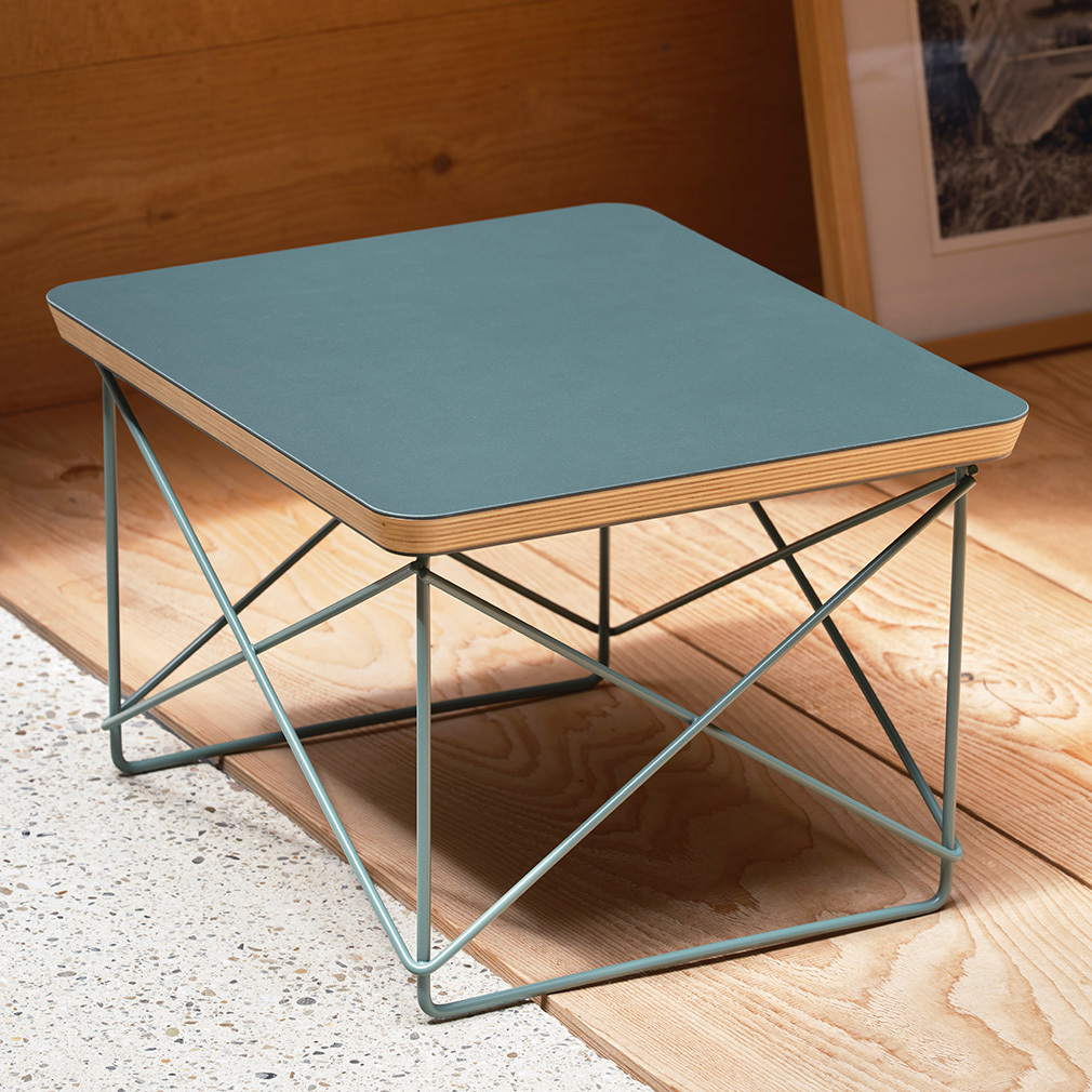 Eames Occasional Table LTR -sivupöytä