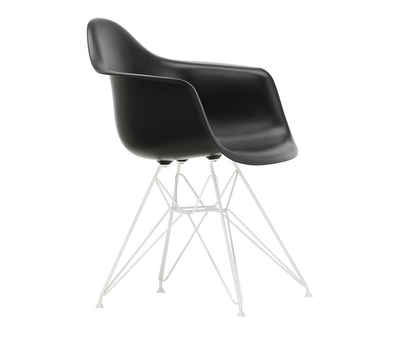 Eames DAR RE -tuoli käsinojilla