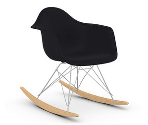 Eames RAR RE -keinutuoli, deep black/kromi/vaalea vaahtera