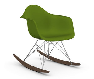 Eames RAR RE -keinutuoli, forest/kromi/tumma vaahtera
