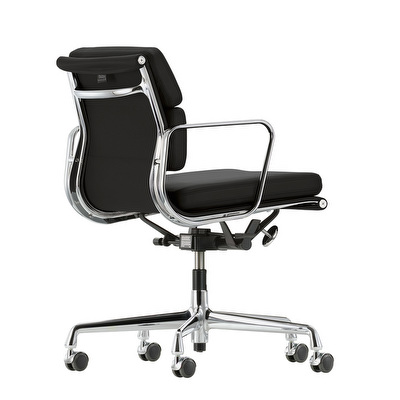 Eames Soft Pad EA217 -työtuoli