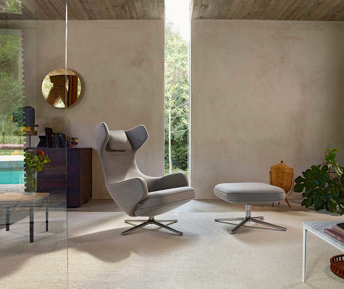 Grand Repos Armchair