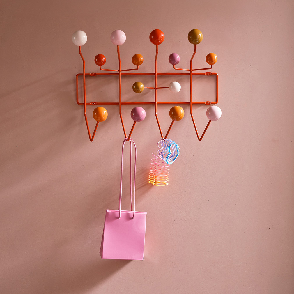 Hang It All -seinänaulakko