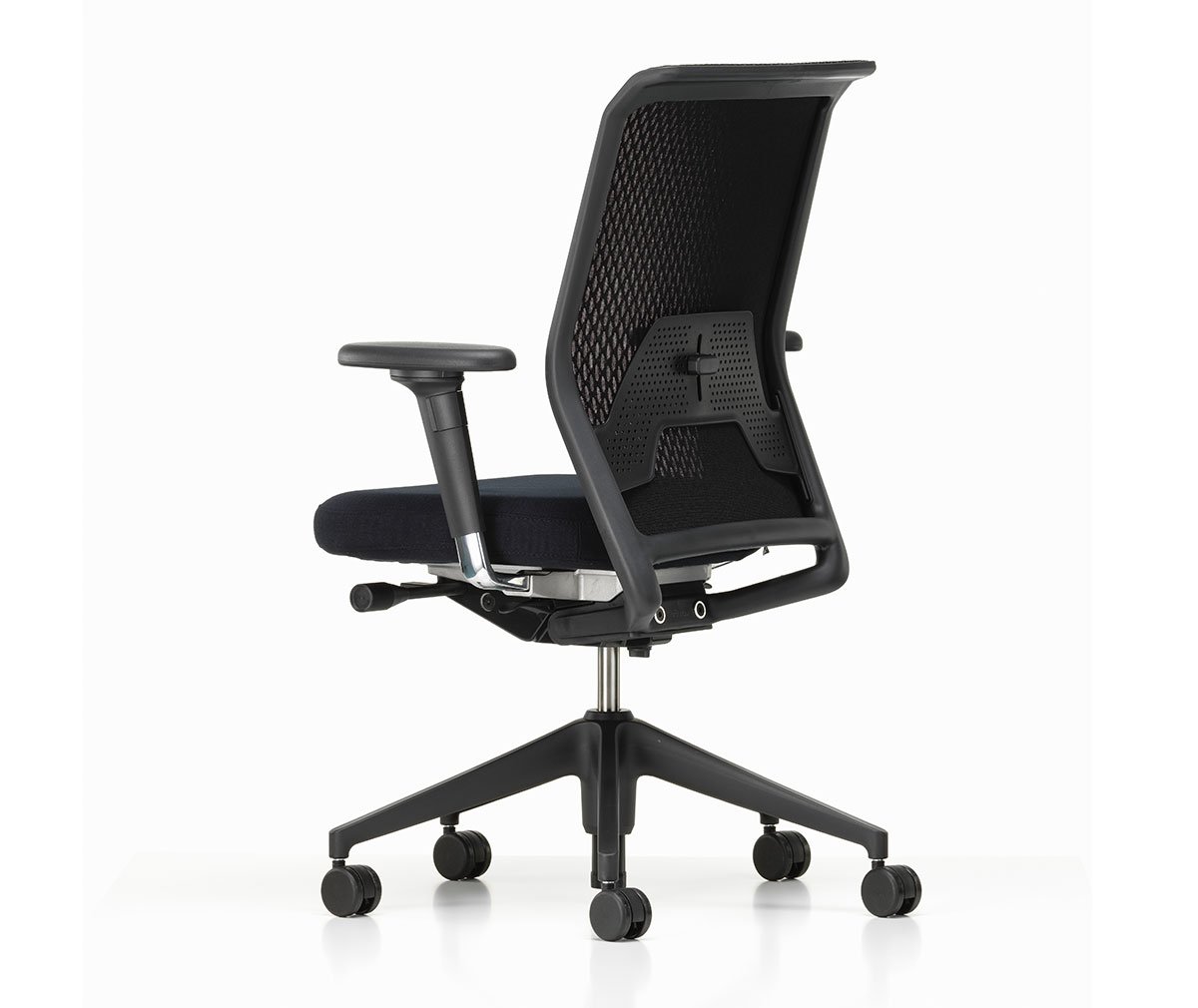 Vitra id mesh store