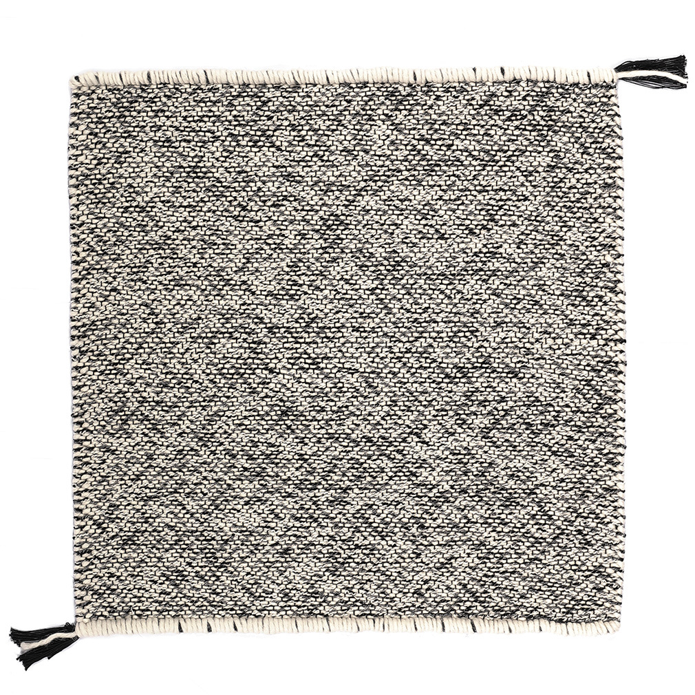 VM Carpet Duo Rae -matto musta/valkoinen, 90 x 200 cm