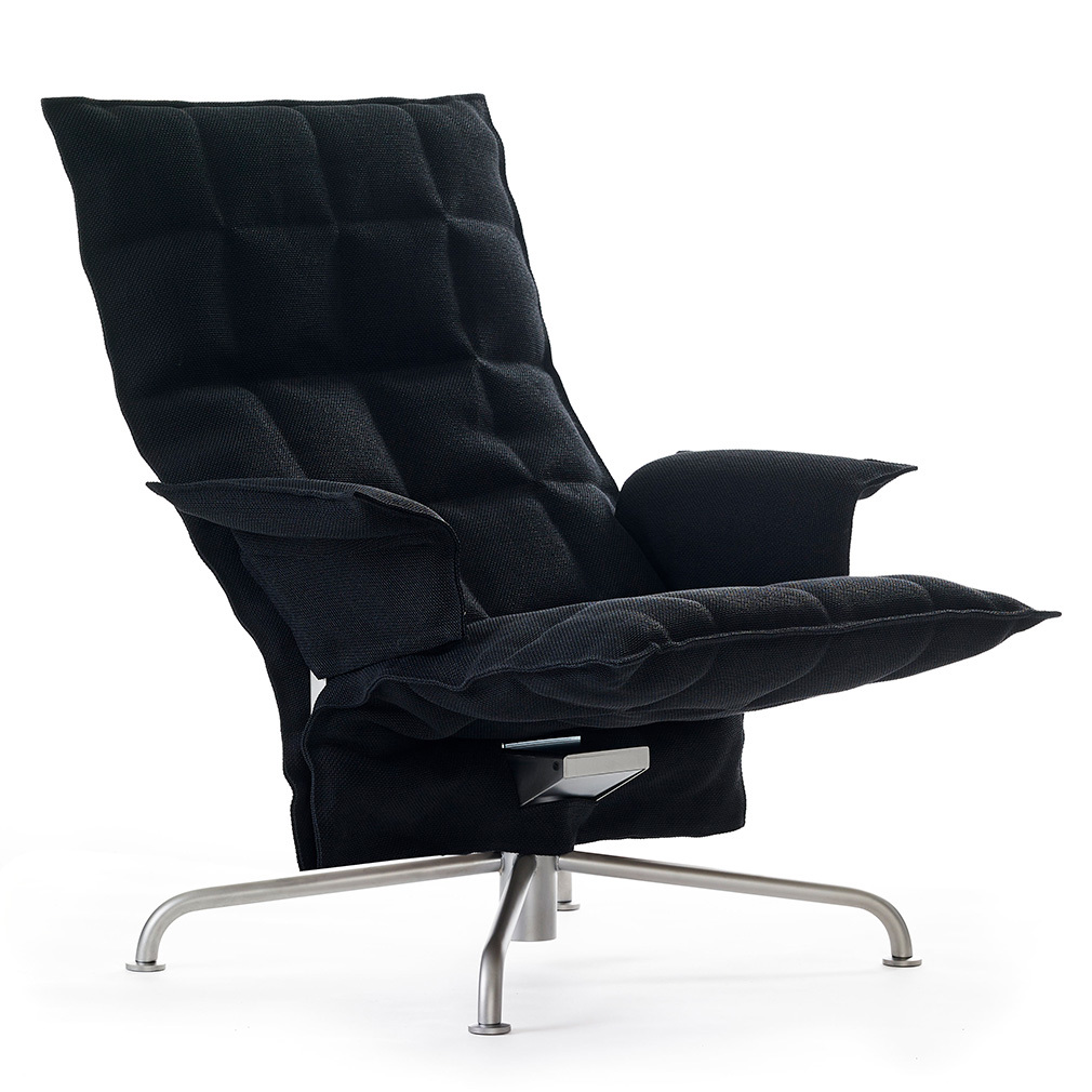 K Chair with Armrests