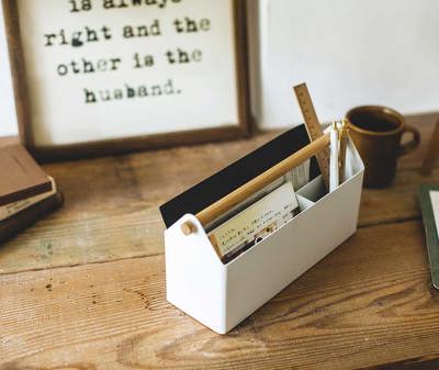 Tosca Pen & Letter Stand