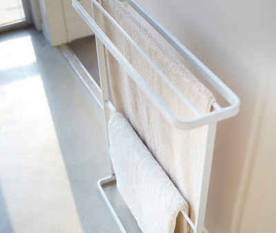 Tower Bath Towel Hanger