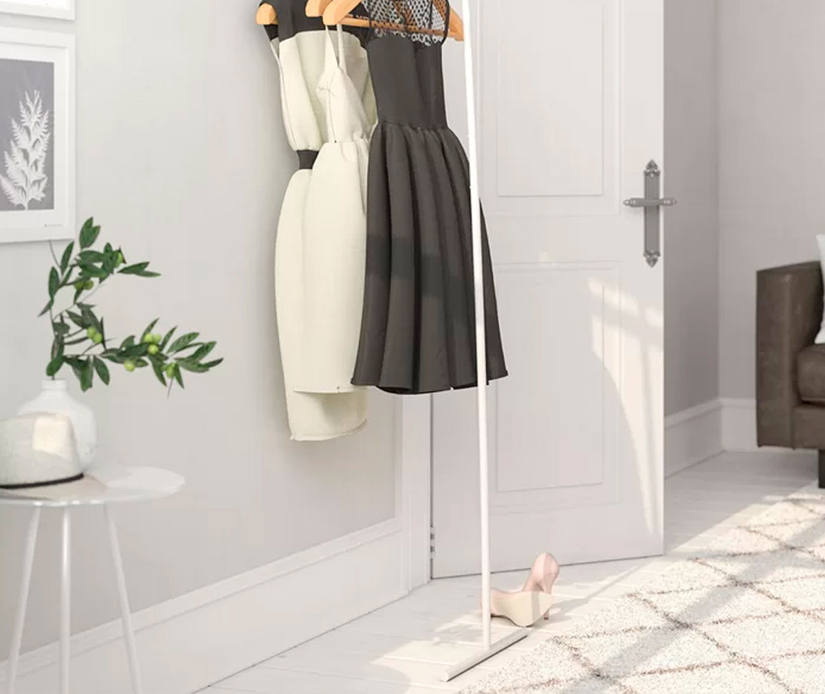 Yamazaki Tower Leaning Ladder Hanger White Vepsalainen