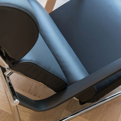 Remmi Armchair