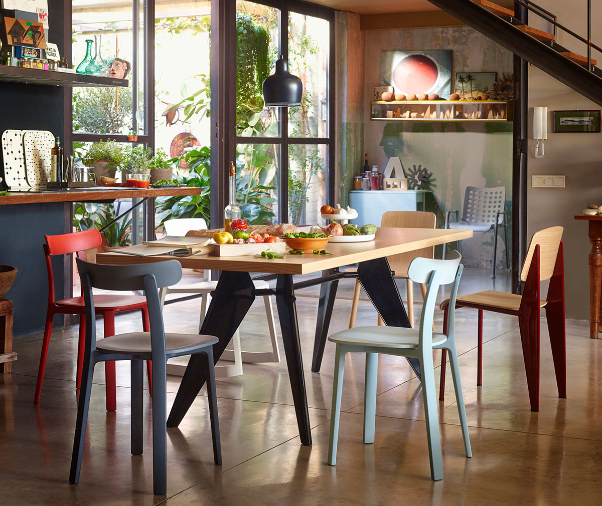 Vitra all shop plastic chair