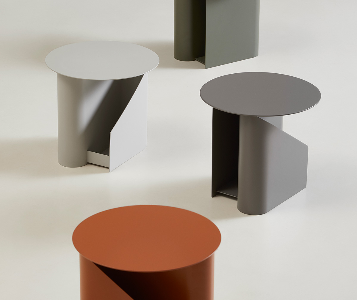 Sentrum shop side table