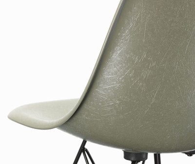 Eames DSW Fiberglass Chair